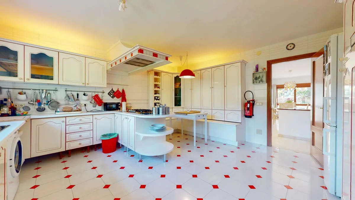 1ccf9e53-9793-4910-b4a0-4d69a6600be5