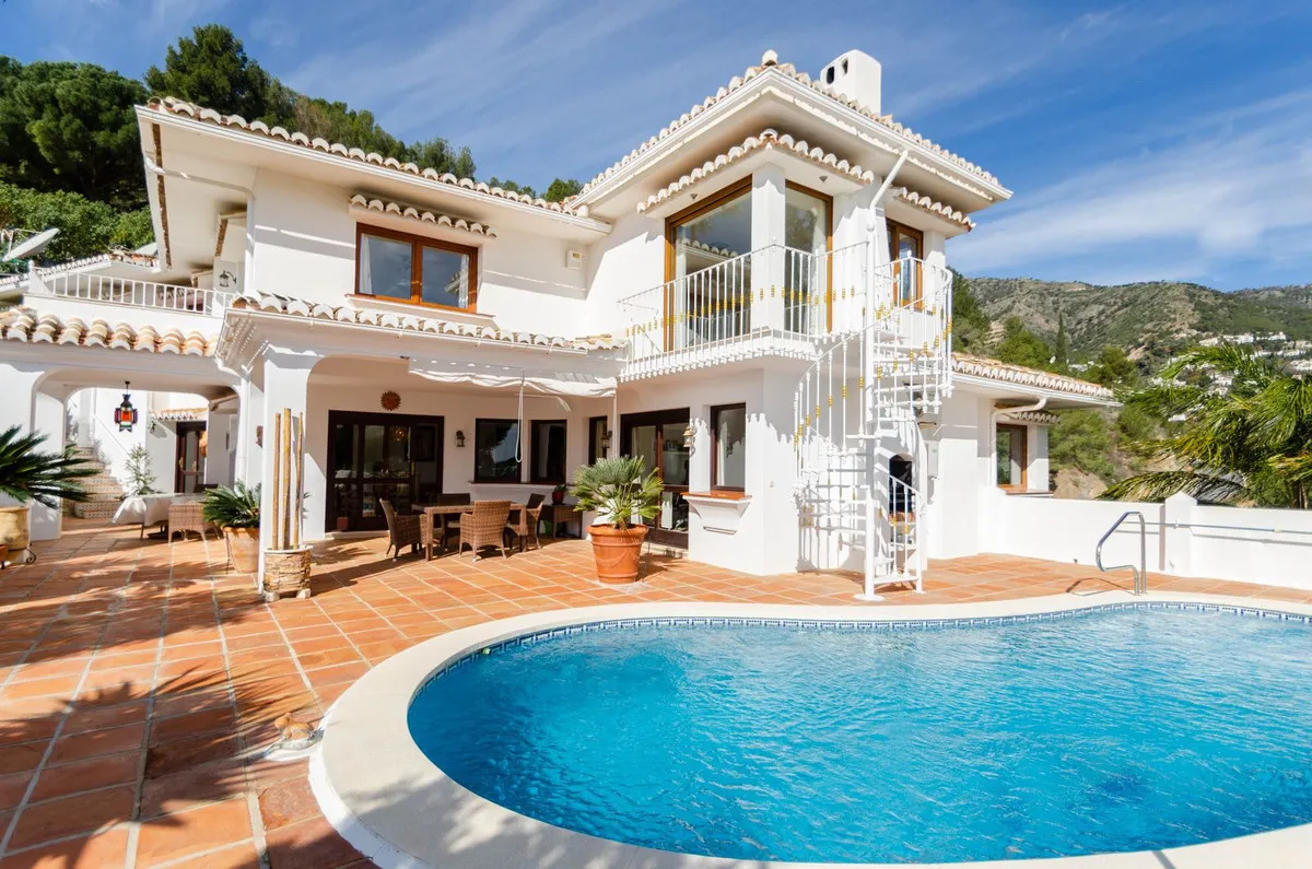 2b672d97-84c4-4637-8940-3f2477a3f29e