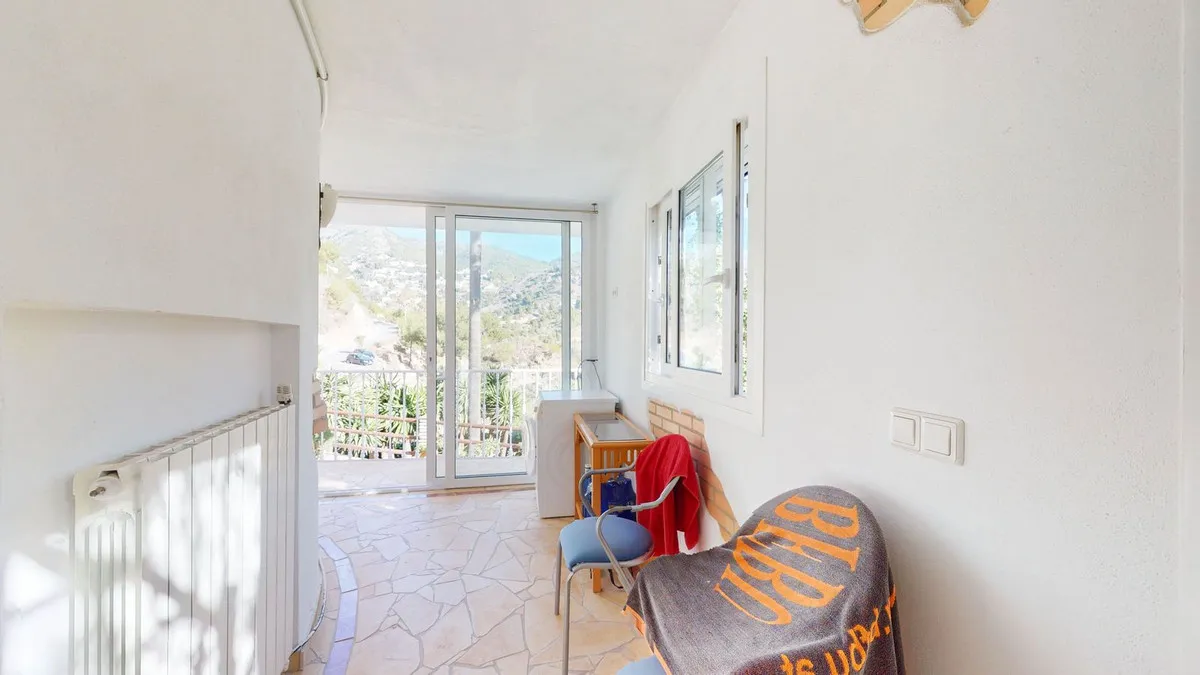 2e86ef2f-614b-427d-b5c9-342ef5892c9b