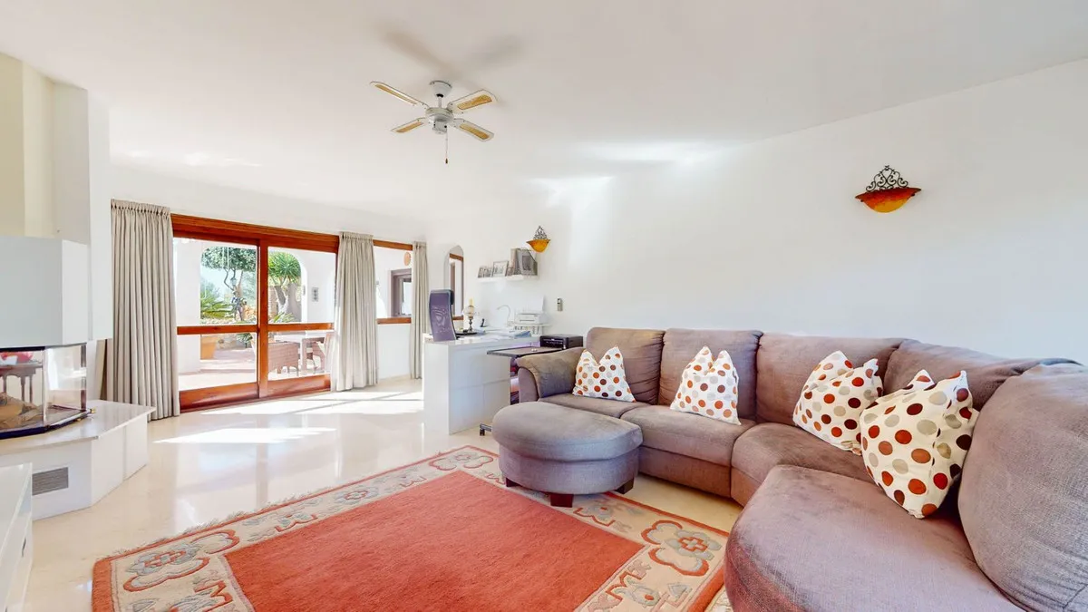 3ea7c94a-f914-4f8f-93c2-fdf6208b29f9