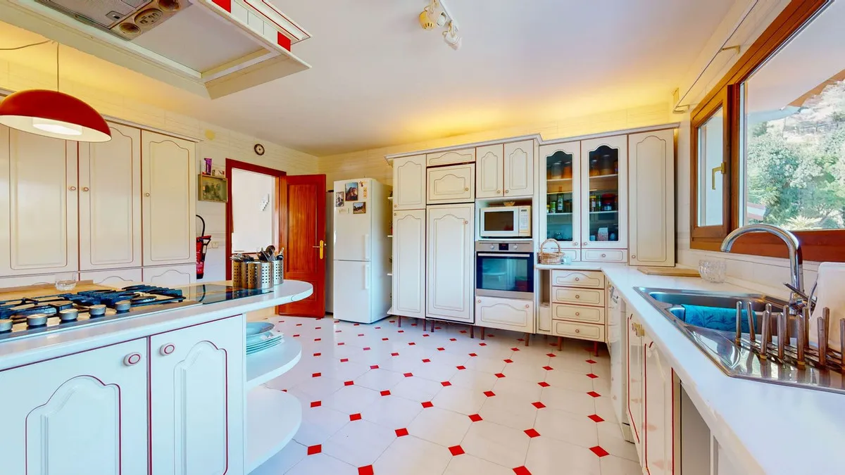 468bb5b9-5862-4c07-8d89-907d7988f418