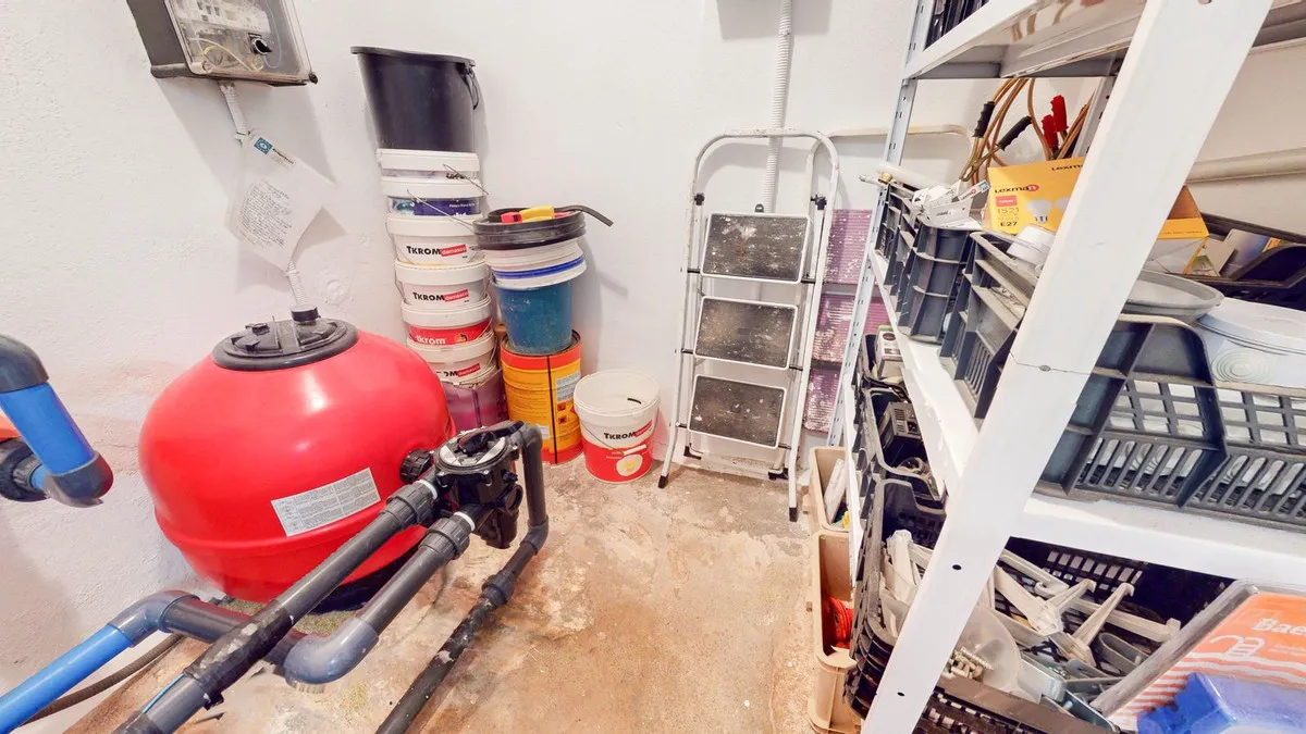 7f07e50d-d4f3-41f8-b07d-388a61f52622