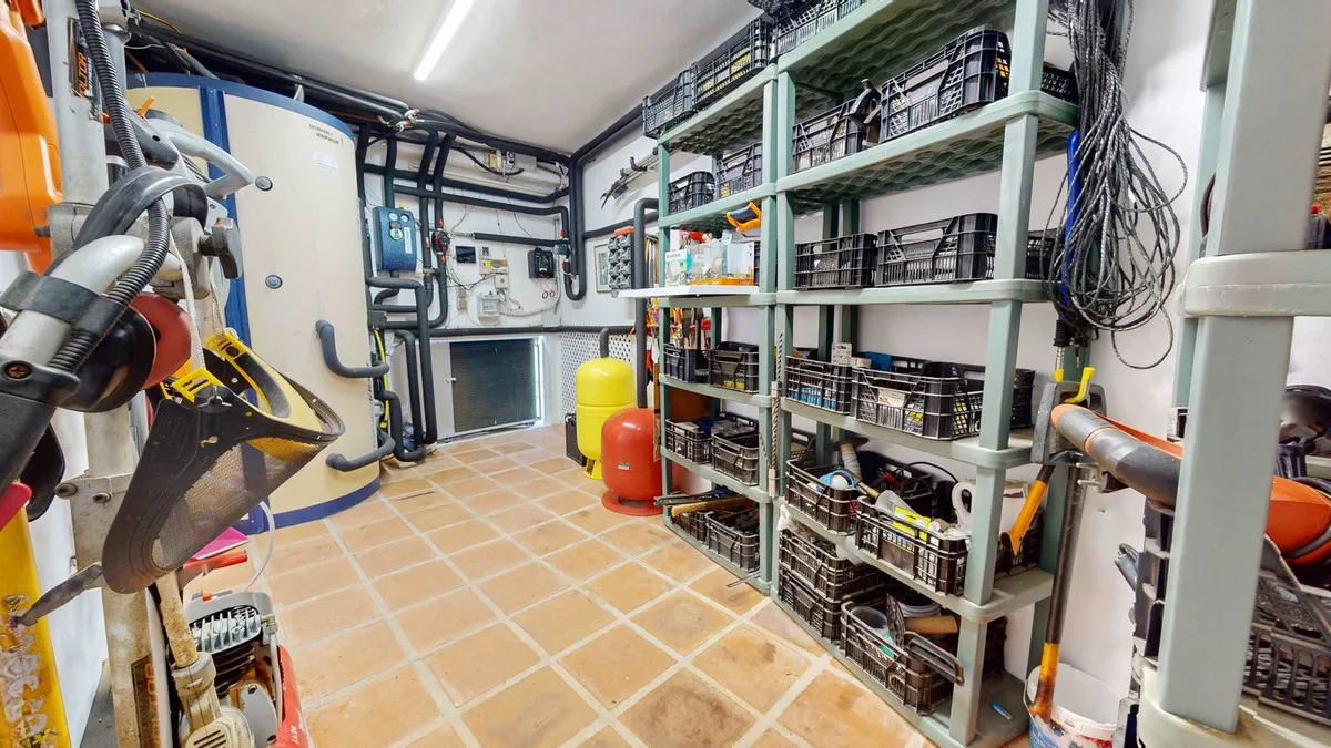 85a7131d-09bb-462f-9c74-d01248333567