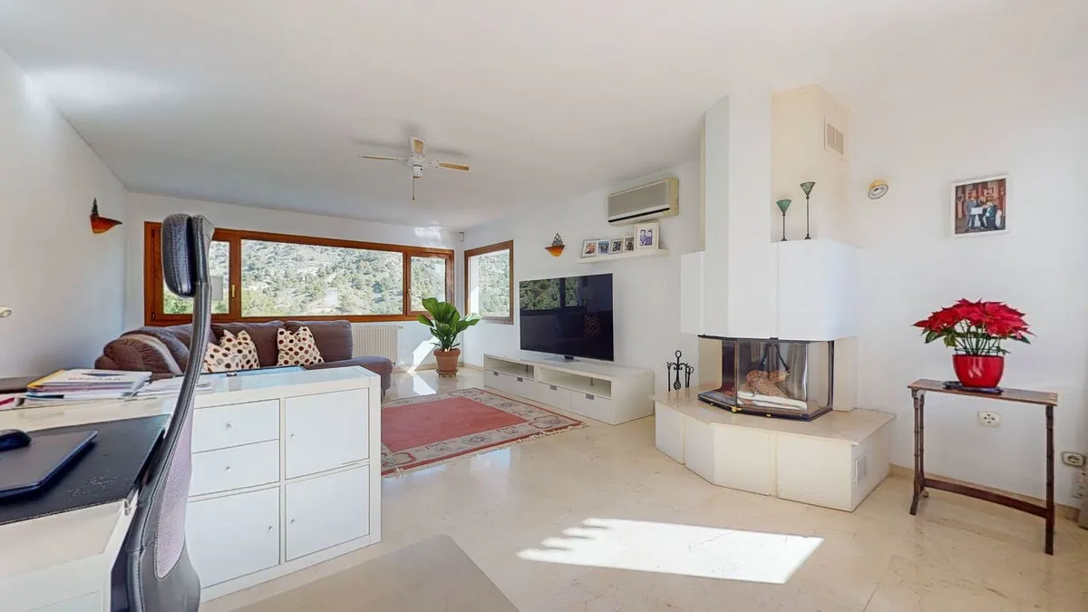 95eac43c-d543-4954-a663-5de274780a80