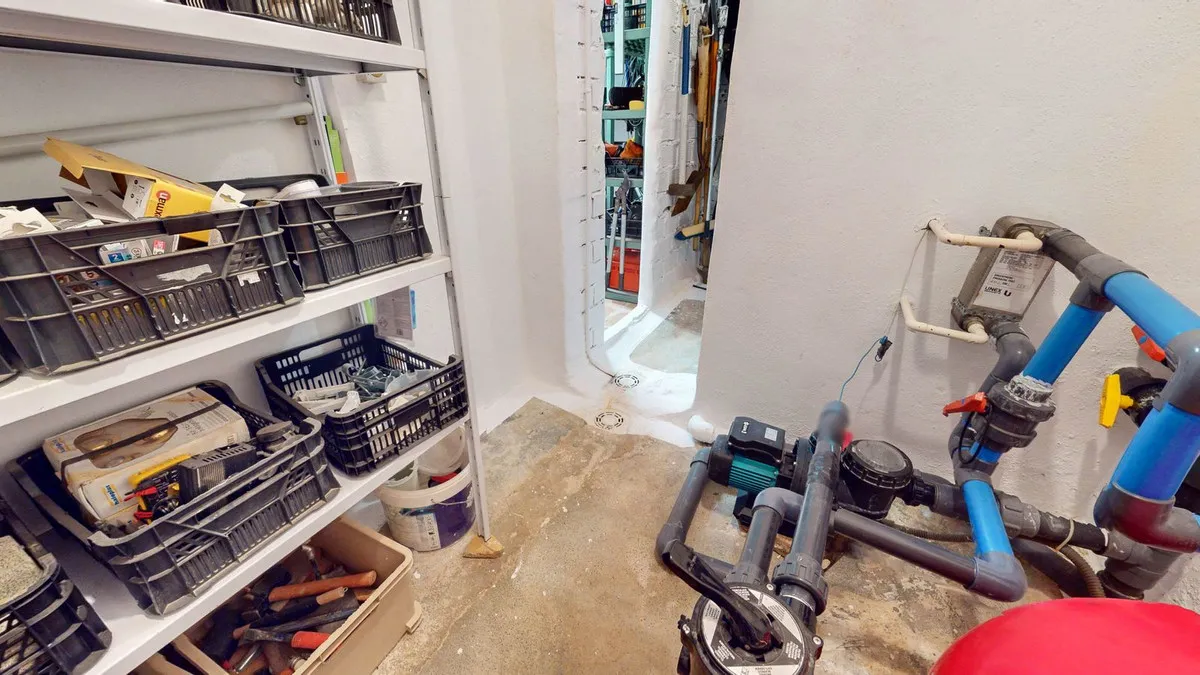 9f465d17-bc99-4cbd-84d4-653b0f7033fc