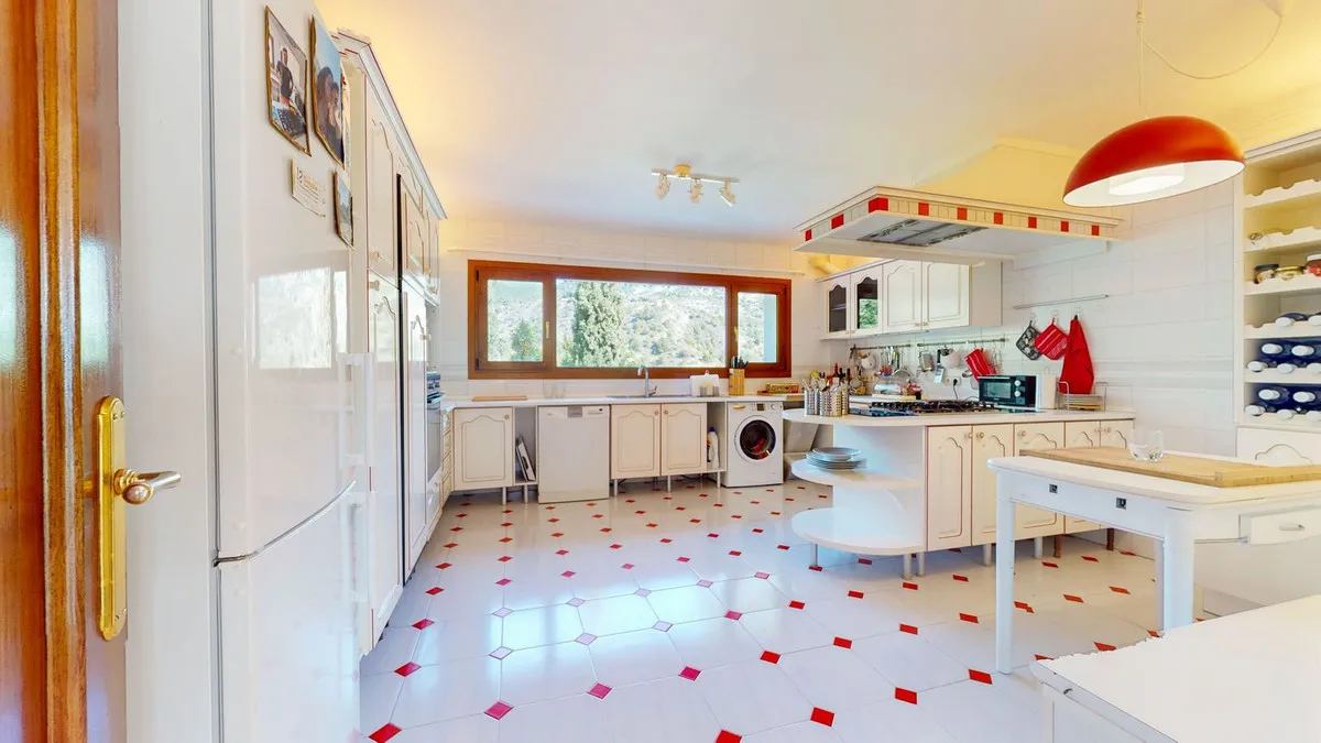 dae2e781-db3f-4b83-829a-7bb16e876ee7