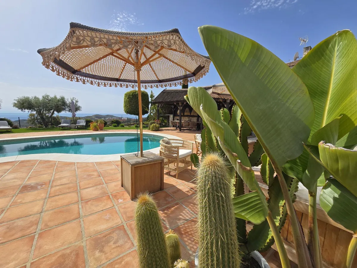 cb7d8c6c-6f5b-498b-9f6a-5d008e01108e