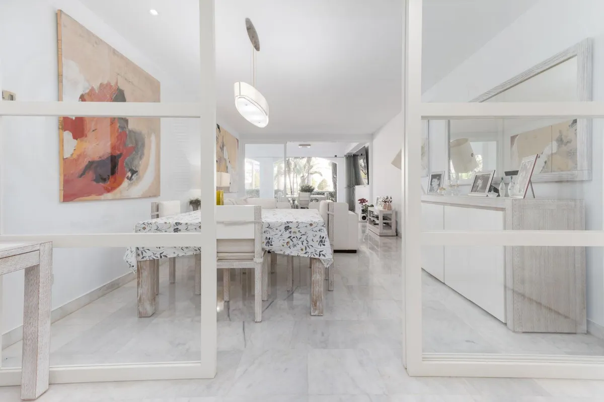 6a0f4177-7a29-45e3-b406-c19cf44c2b25