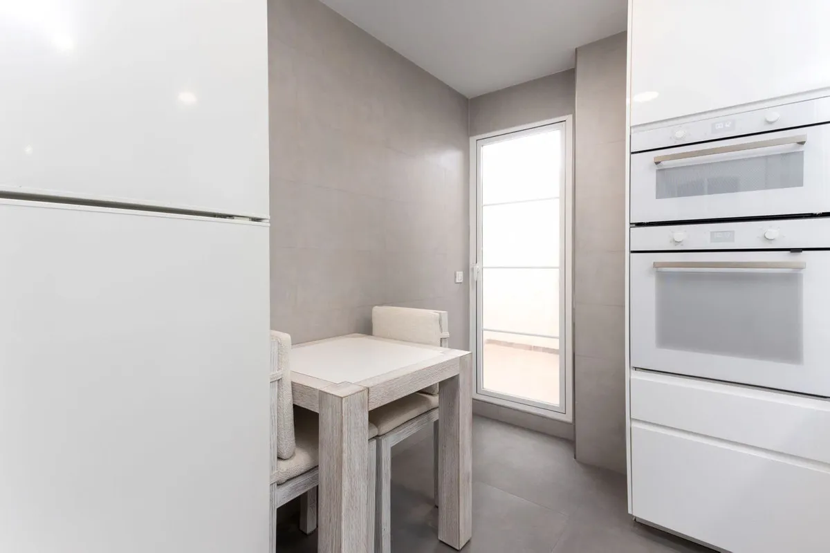 a188b4a8-a54a-4ec5-8ab4-3082c63d7ec4