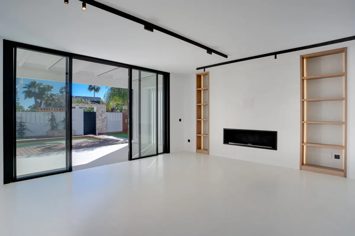 abe50b32-dc4d-498b-bf21-d00da37ee8b3