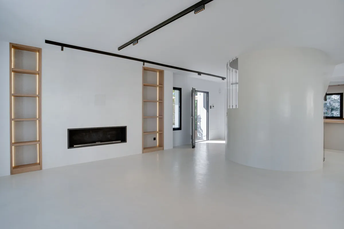 c15bbeda-8cc1-4e9c-a59b-5bf36f3e5235