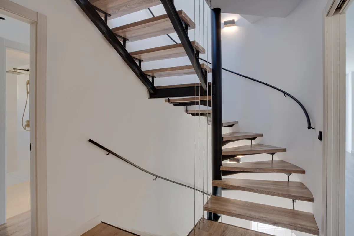 ffb4e06c-71ee-4b0b-8e17-d830bc19ca2c