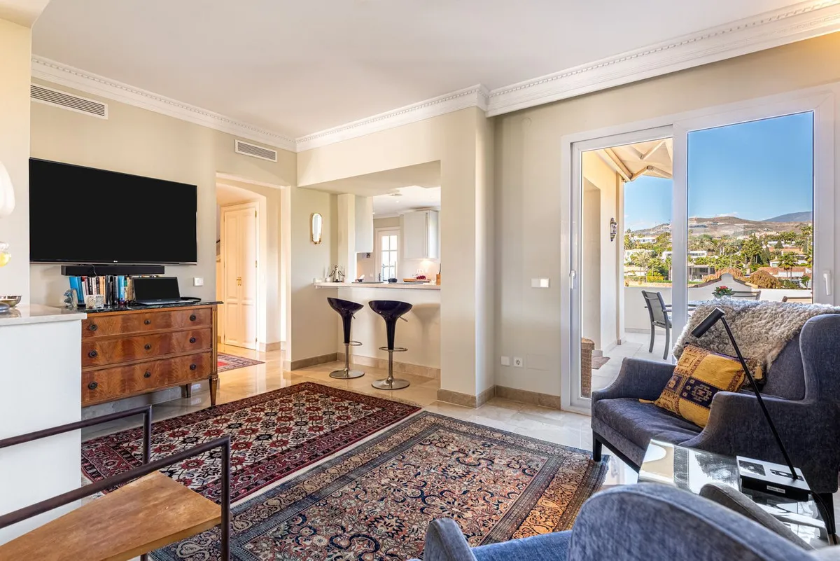 5c13b79e-0c00-4cb3-9b69-d66e25b8424c