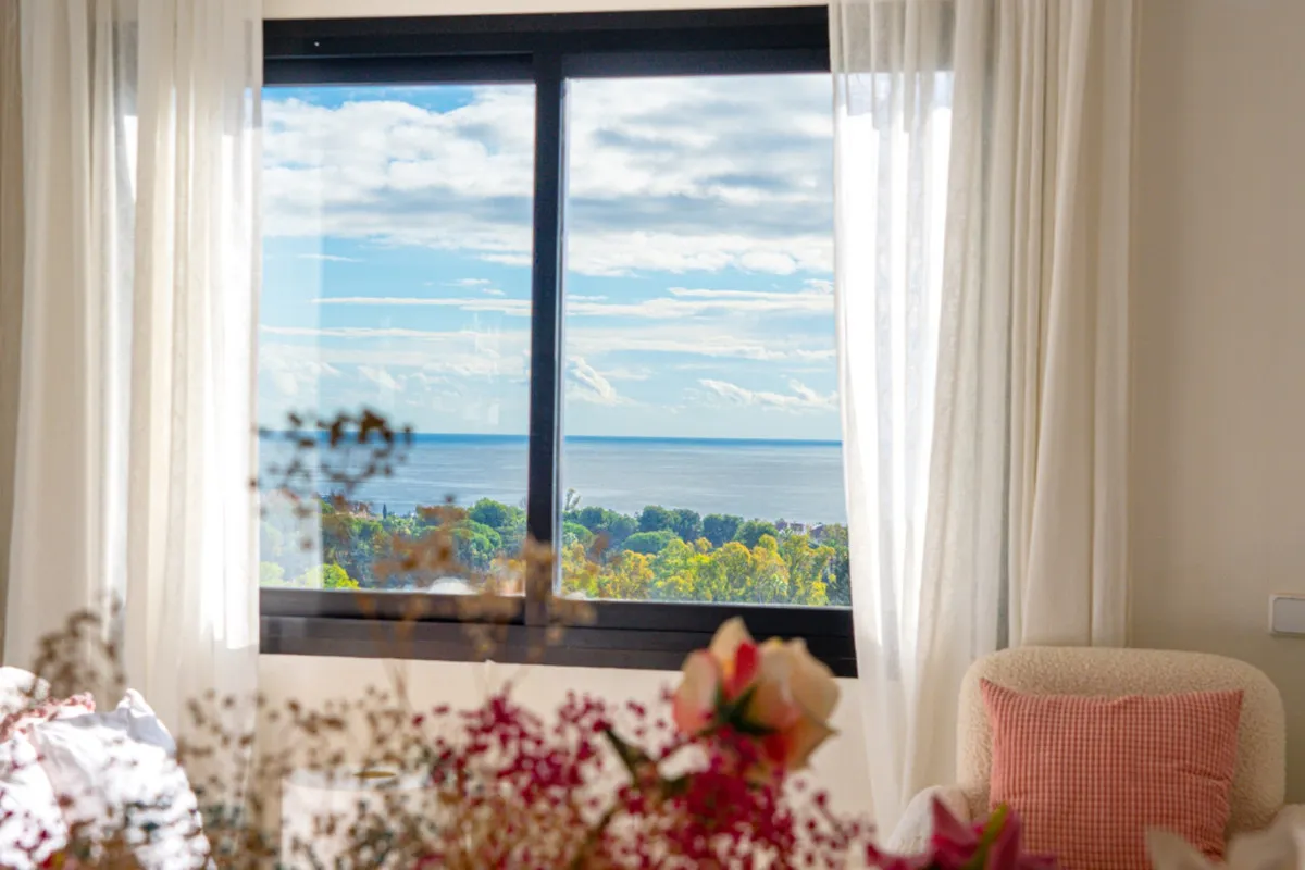 2c8ef7a0-a692-4757-97f0-d7ee6da14b32