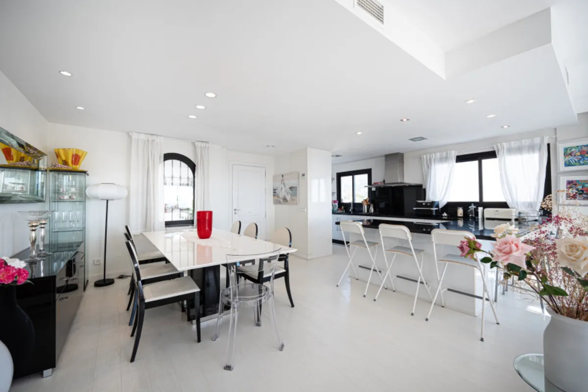 7bc462da-1bd6-488e-b525-30b96d223133