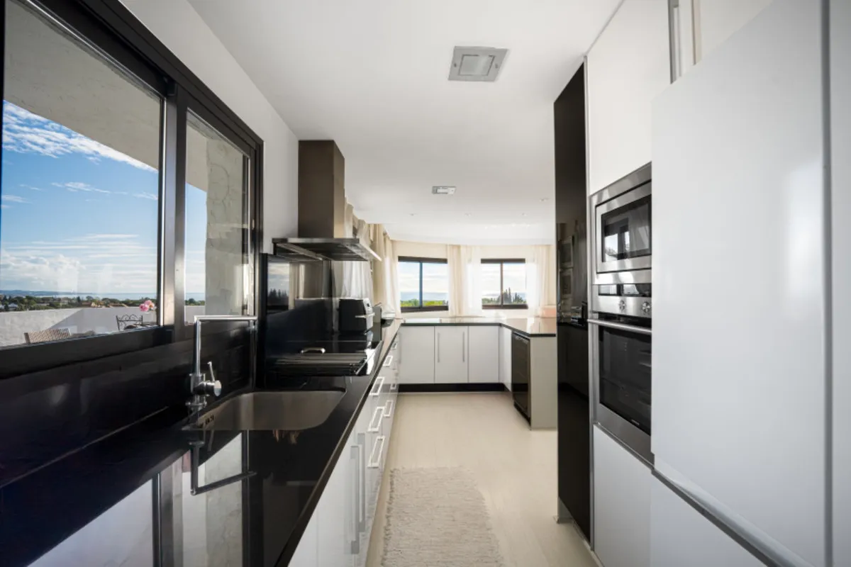 8acfab1f-5d20-4ff4-8d5a-0ead6470b946