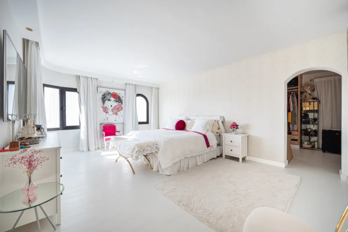 997171fe-0f8a-4555-b3e9-1e06256448f3