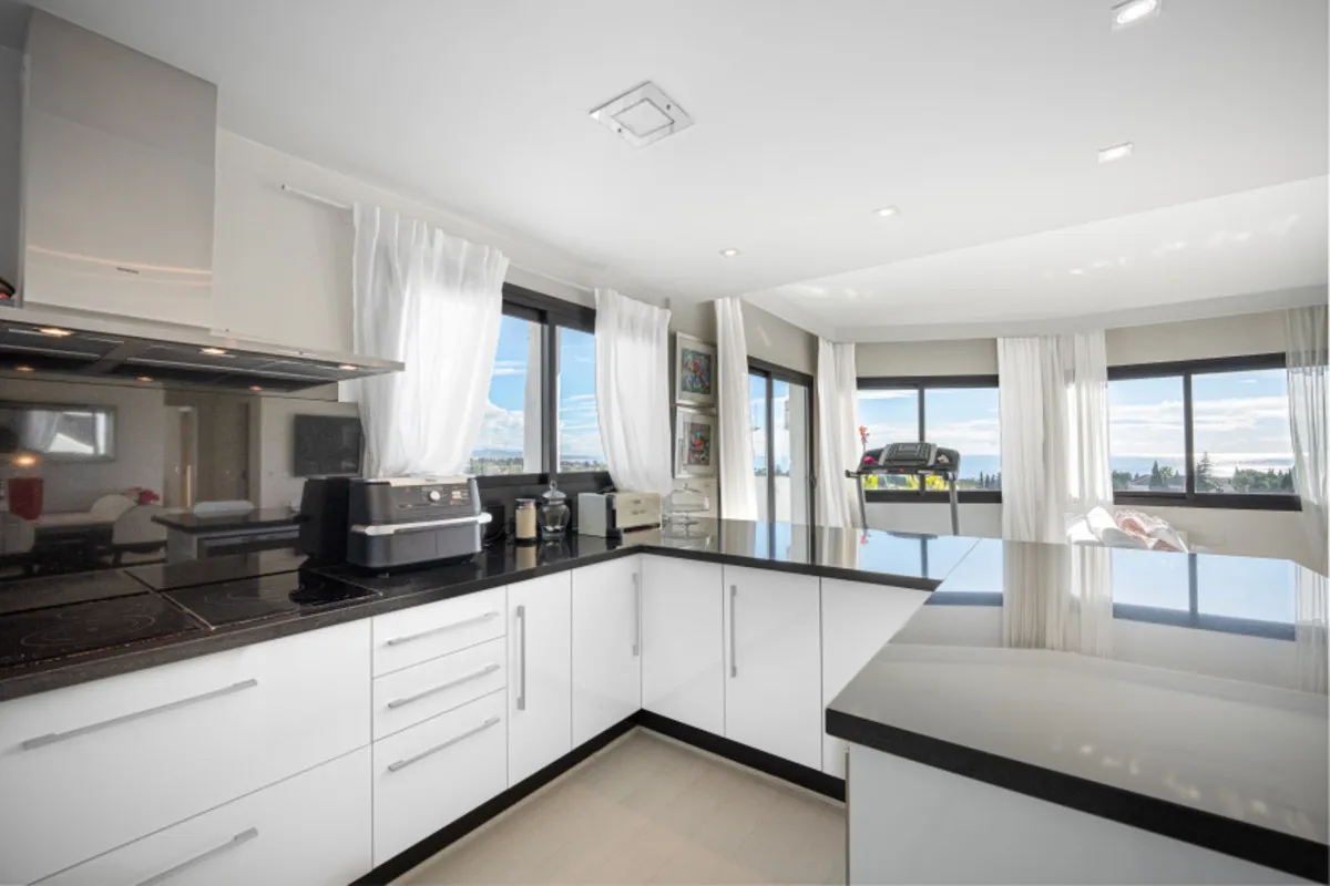 a48aa225-1b71-43a9-9440-2604f88afebf