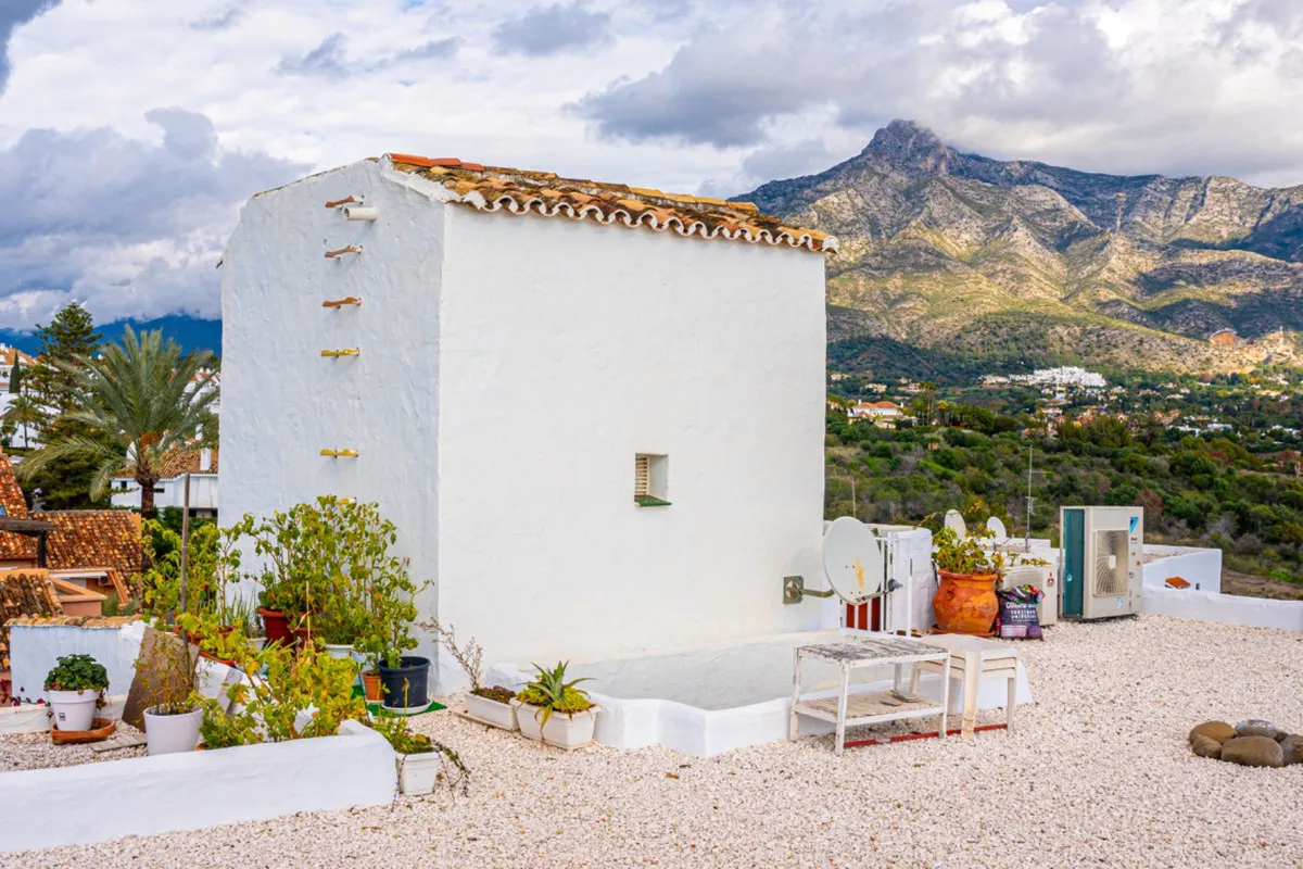 cee59ccc-6ec8-426c-855f-8bb1b62f0b78