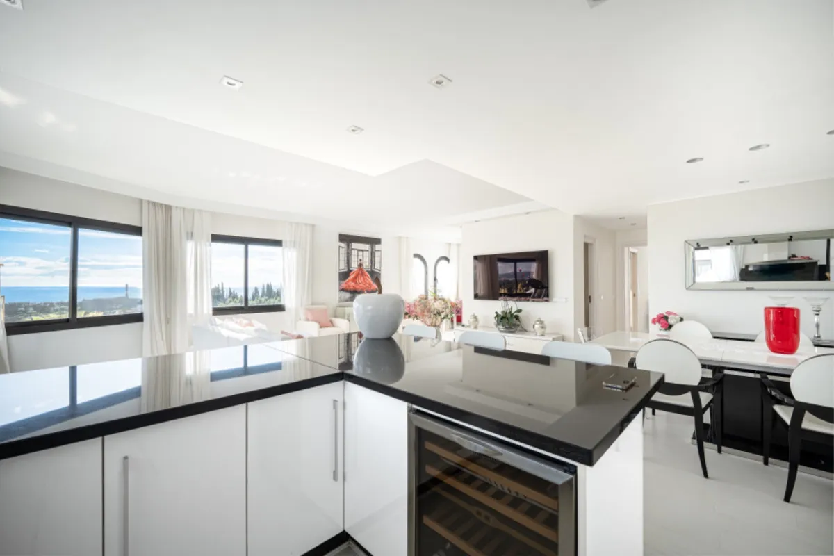 f88831bb-8c1b-48f1-b3bc-ae69cf11f0f1