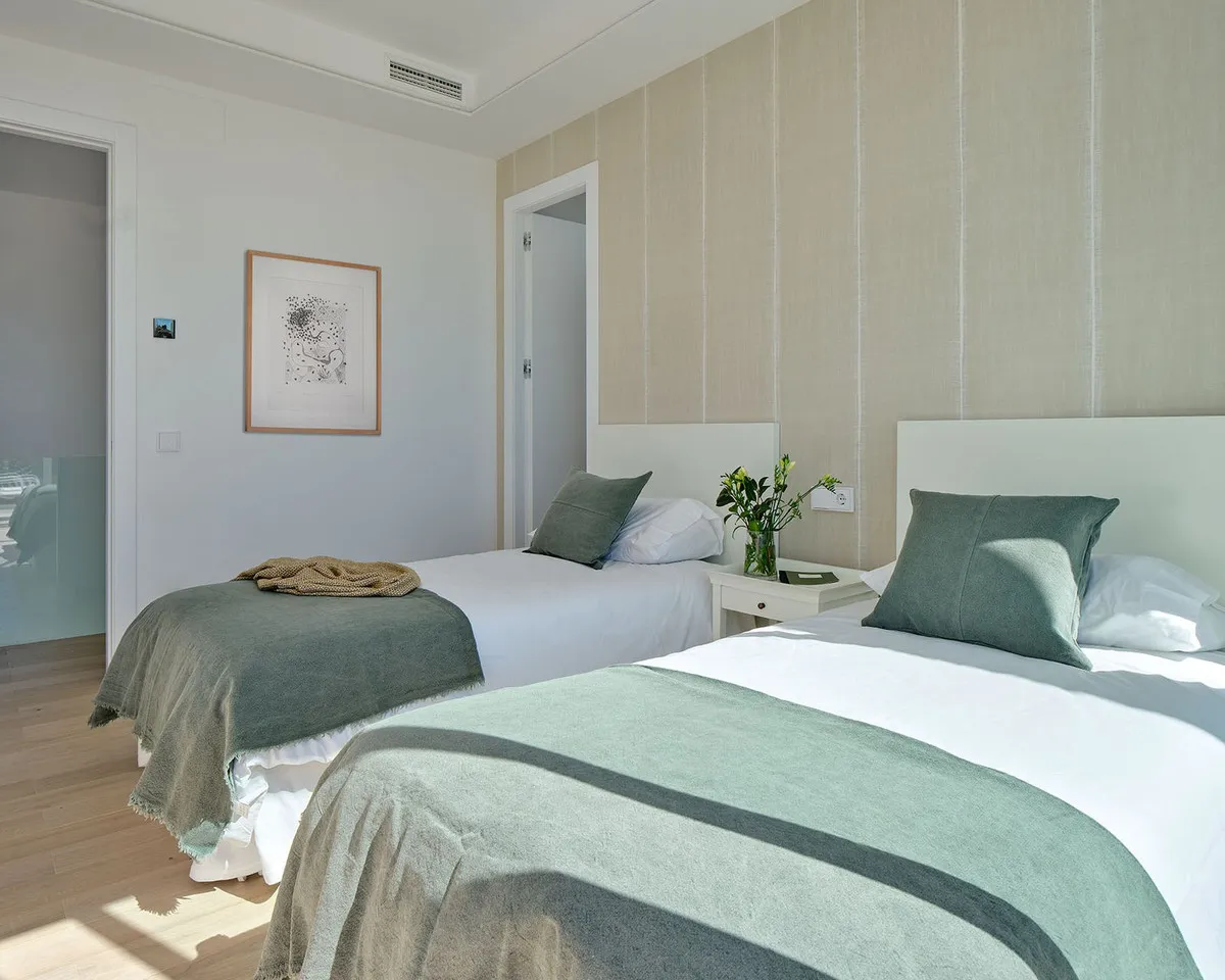 ec4e83b1-edc7-4af2-9c2e-7701d6d98627