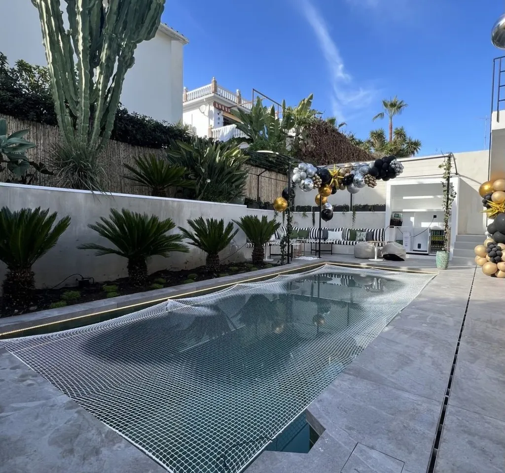 1f2f2c61-abf2-4025-af56-0f6574c151e0