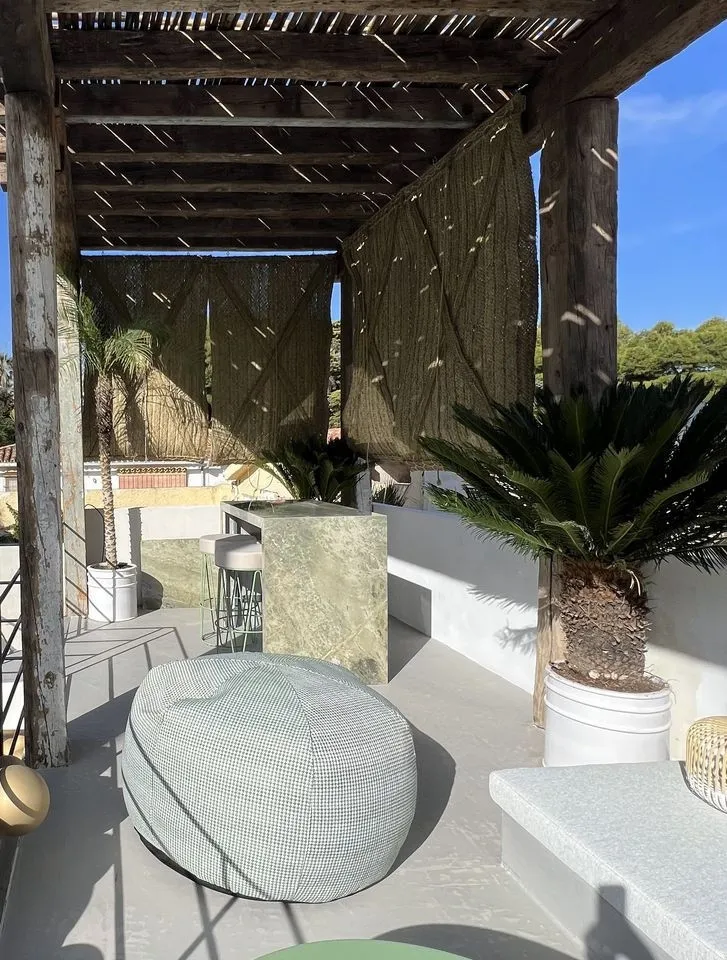 f79de1dd-7a25-4053-88aa-ca6c43f99d9f