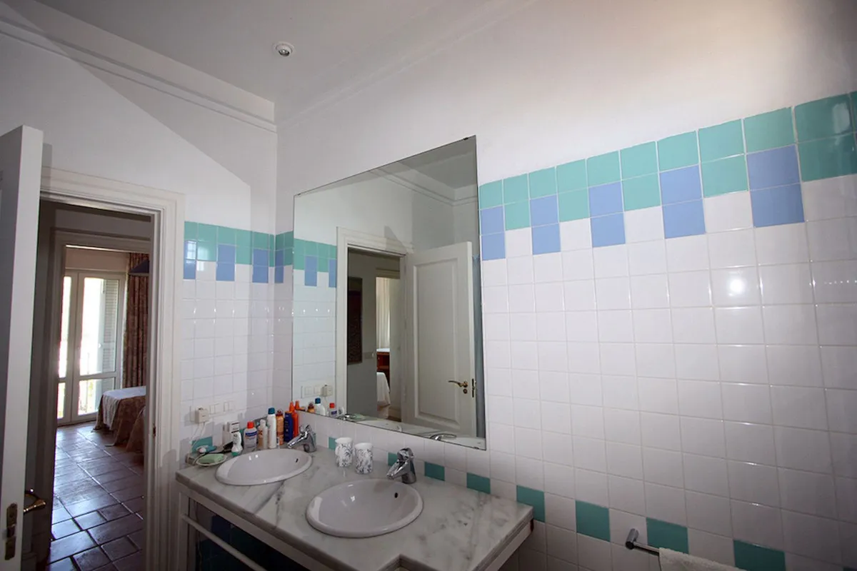 0734cb81-7f33-4330-af51-ff8f7db971a6