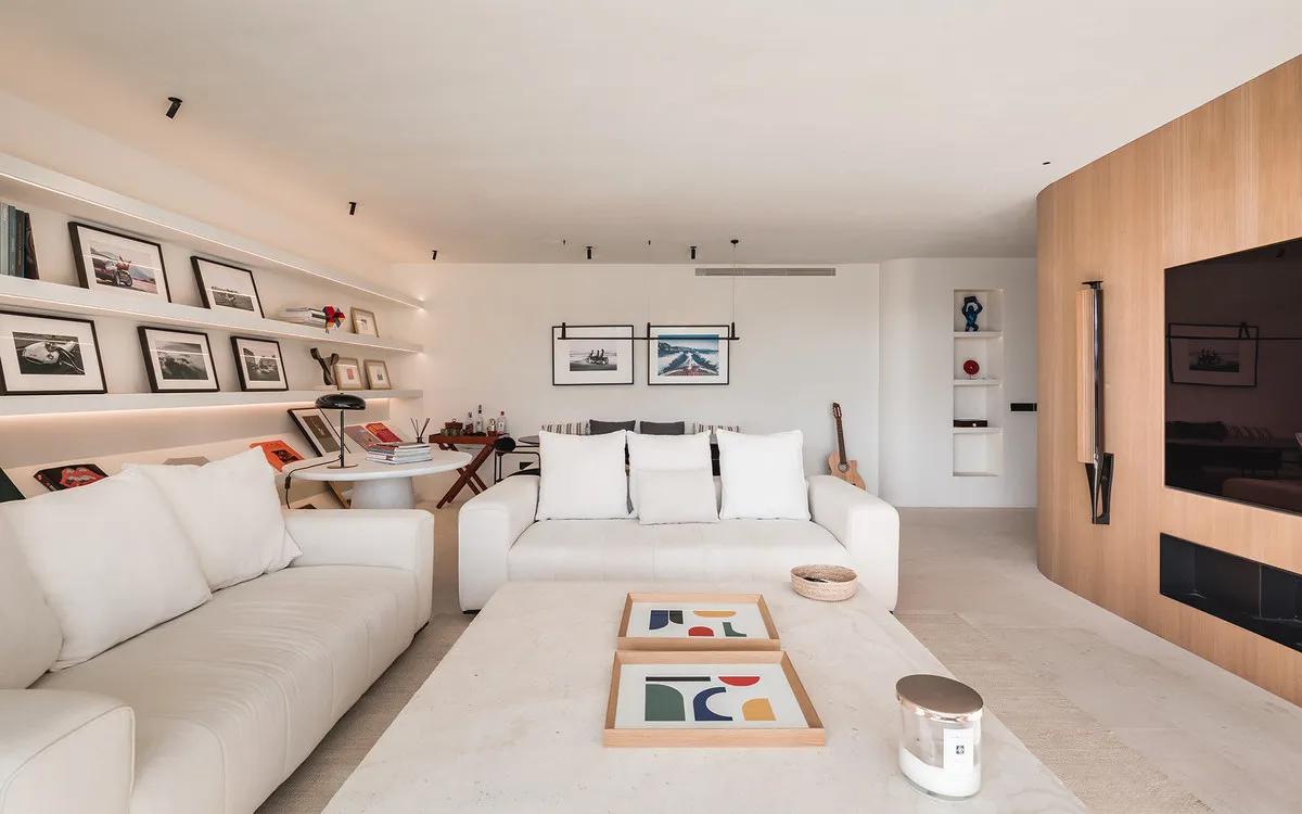 917e8265-2176-4b0f-b26e-6a6b553a3c1e