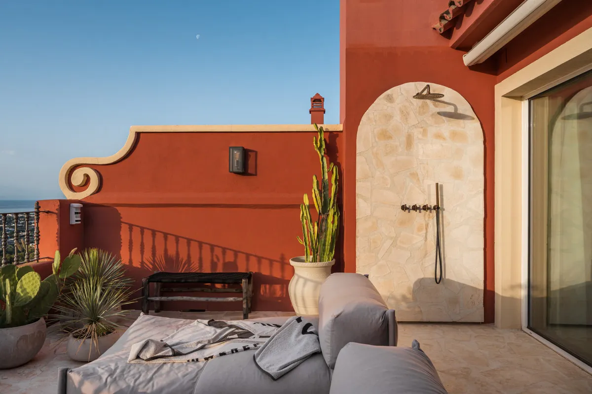 0c9e4370-c2d8-4539-a87e-56232b5fb6c2