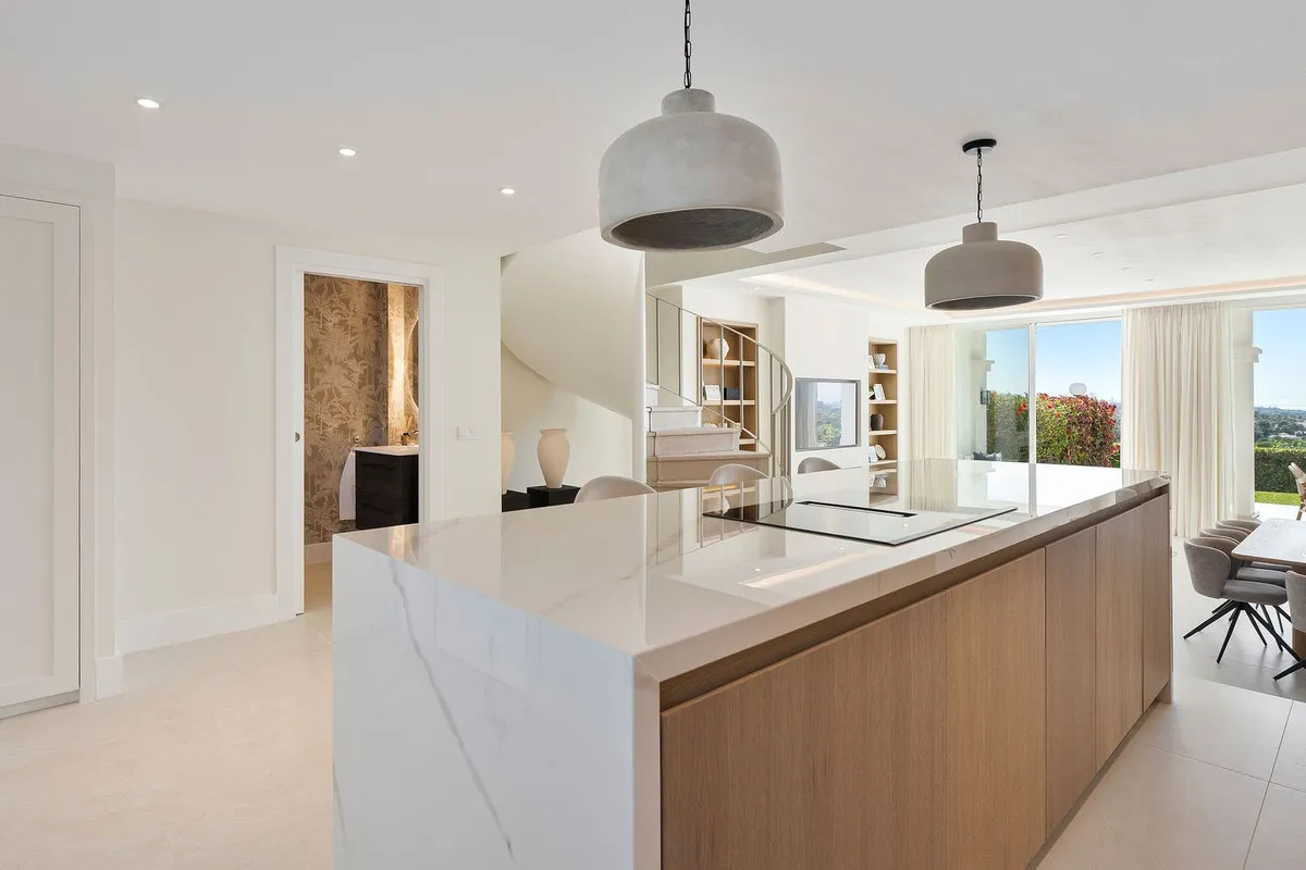 acb63309-08c2-4544-aca2-793a02395212