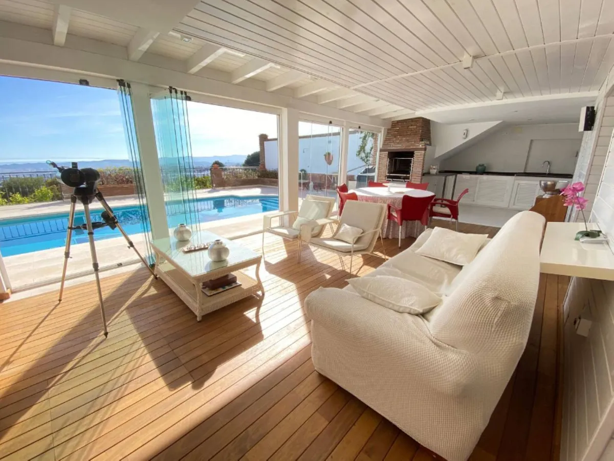 1895b9d1-593e-4e93-8ec6-273c683377ab