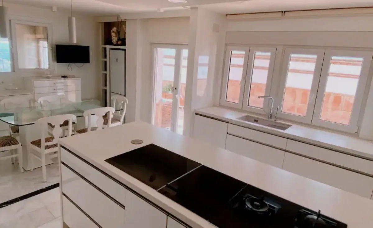 74cf5ea8-1b72-498d-9cb1-ce6034ebbb68