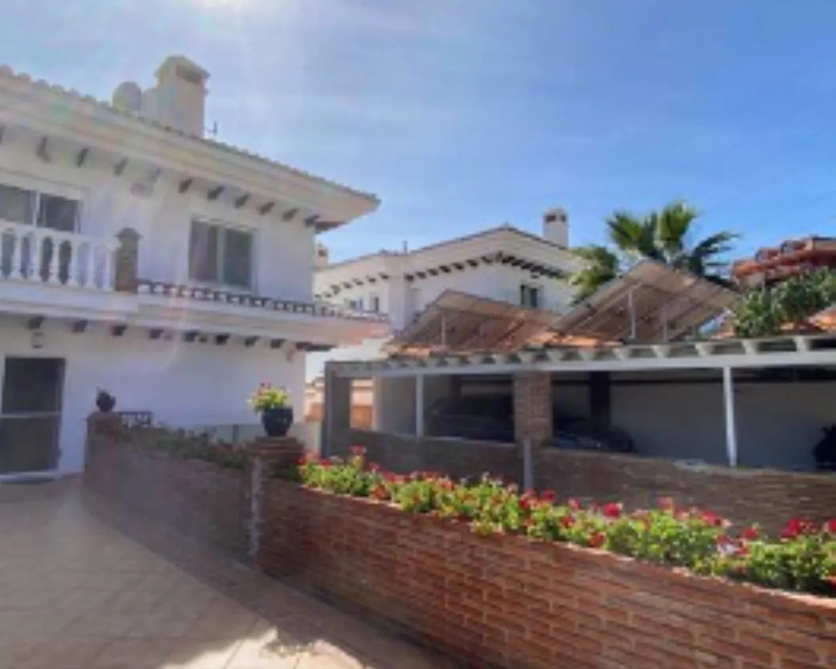 99ca9bca-82b2-42d2-a358-fc96639cd89d