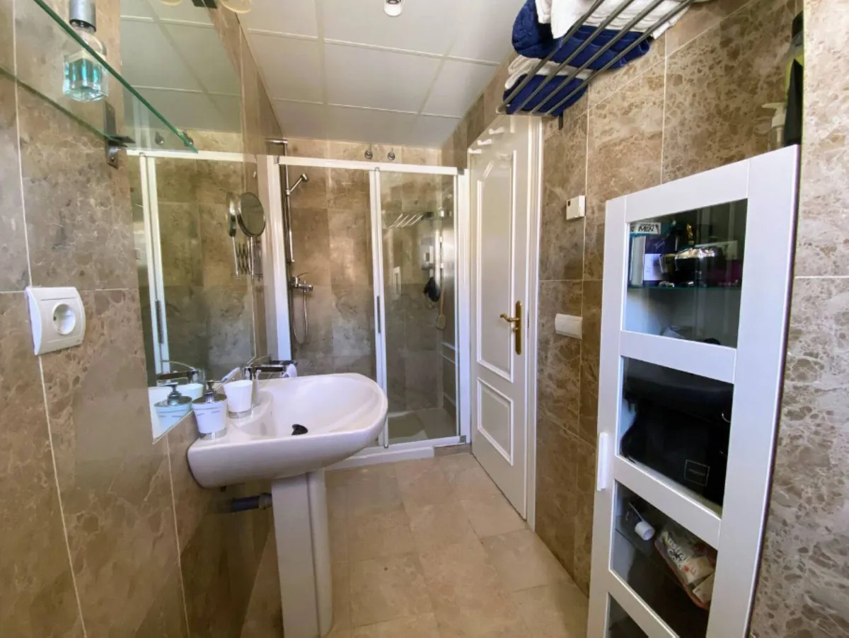 a2885b2c-4eb6-45ac-943d-88d5c88d9043