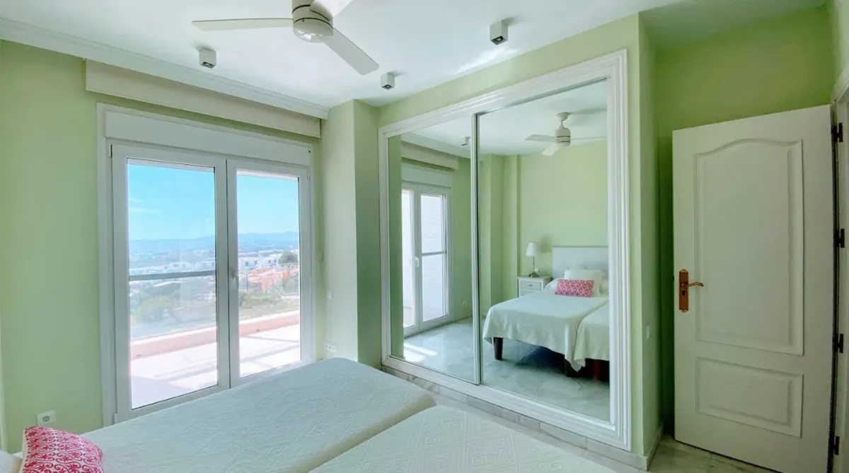 a670653e-eee0-4717-976a-ff23f3069f99