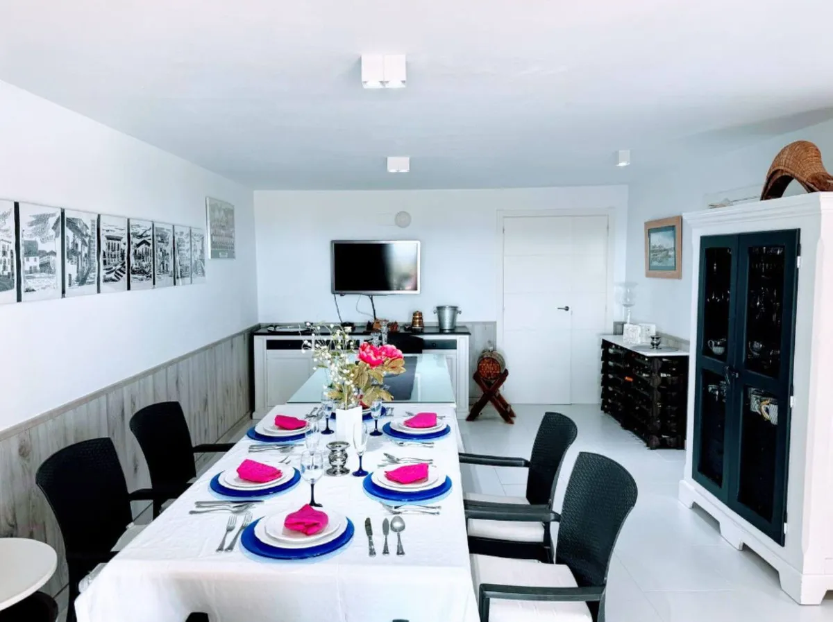 d8f89458-c974-426e-9ac6-d73815cbcaea