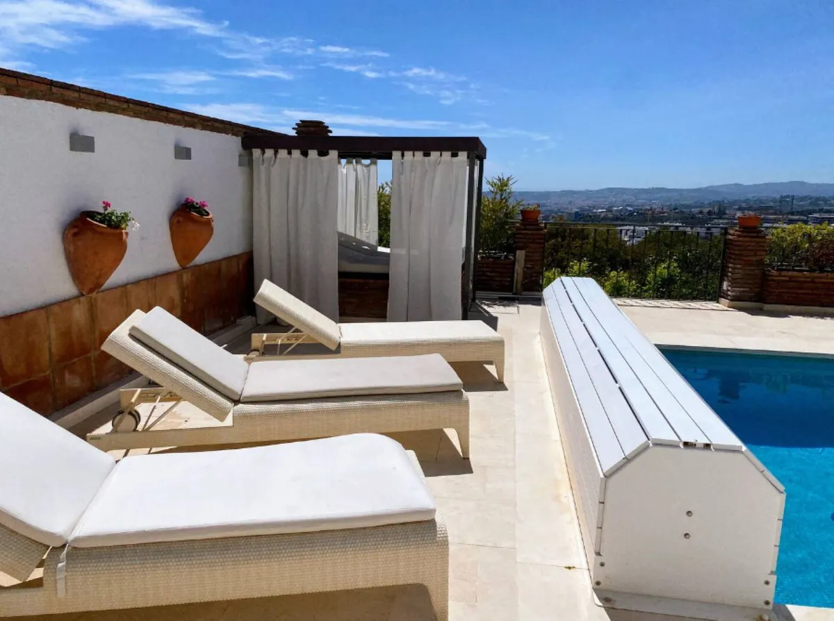 e9a69f86-dabb-4c51-b928-4e0c4fa29aee