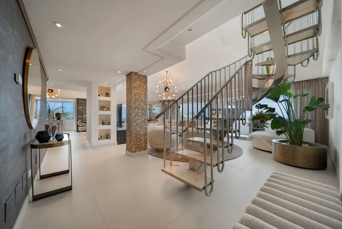 b836478a-f278-45c3-8236-33c850e48dc6