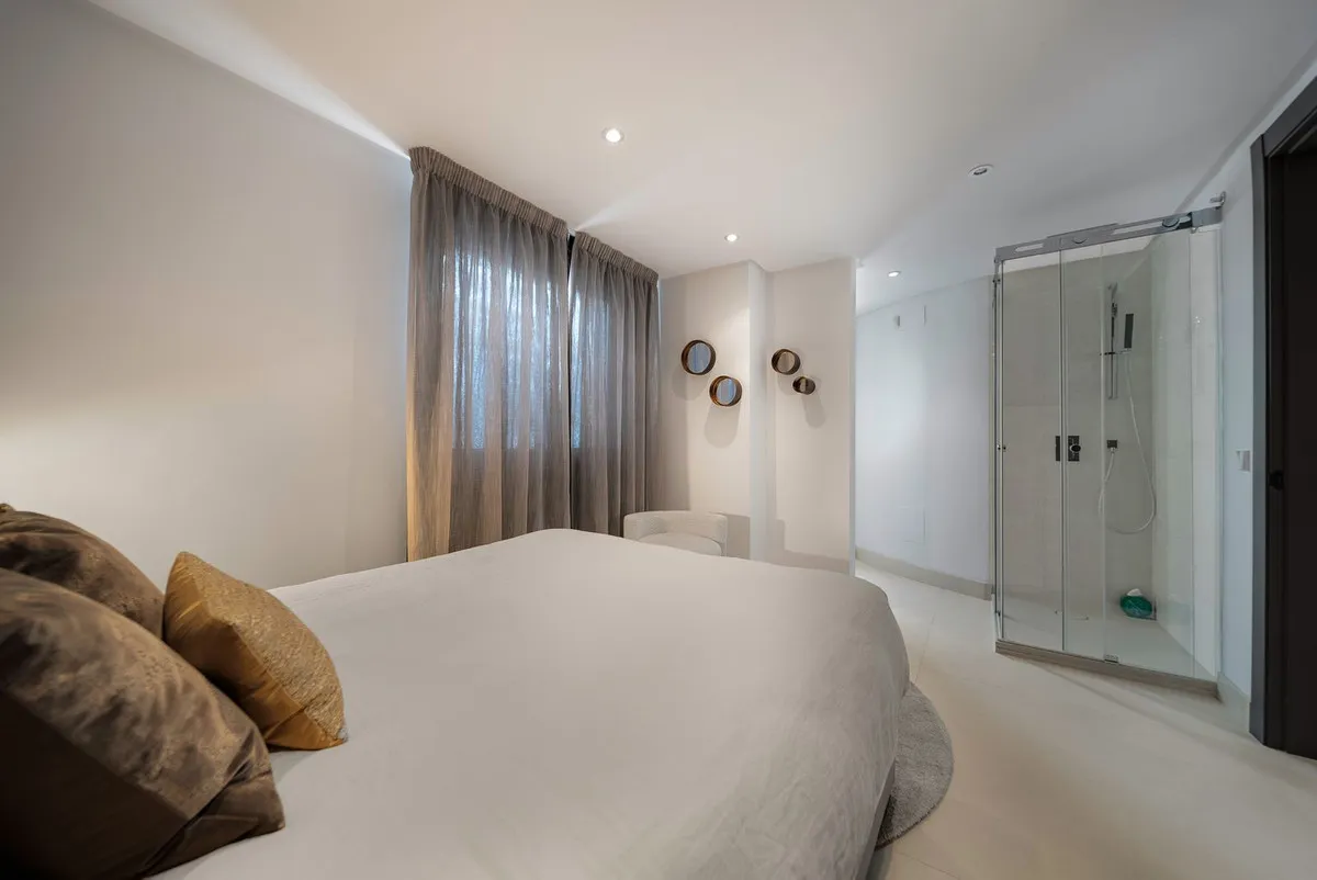 c6178bb9-3e17-45cd-84a9-74199c590f6e