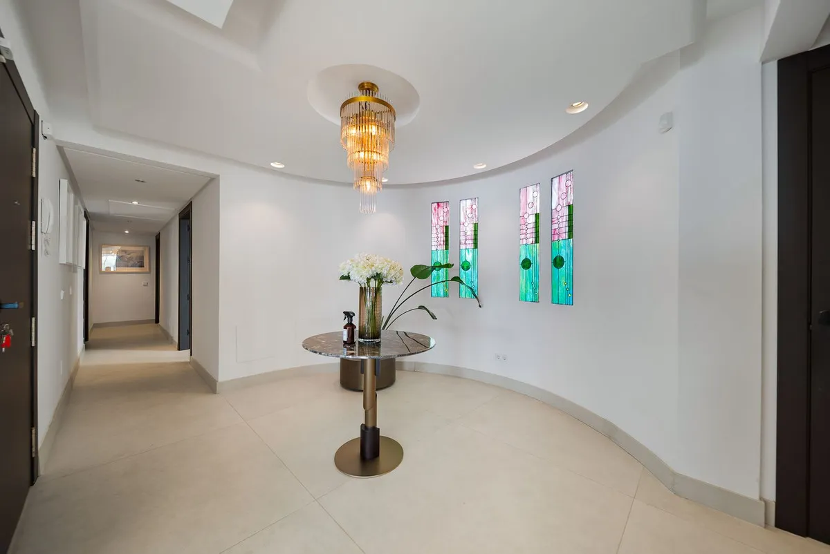 c7031519-dedd-4a21-9893-966b876cfc9d