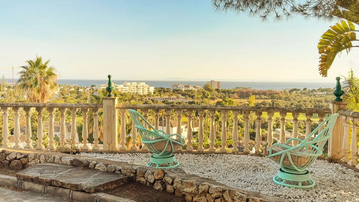 074c5e09-6c3a-467c-a42d-c74169ed3da1