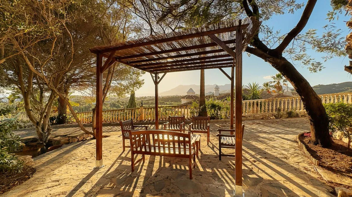 5ecd0103-549d-496c-b870-dd320d7e8df5