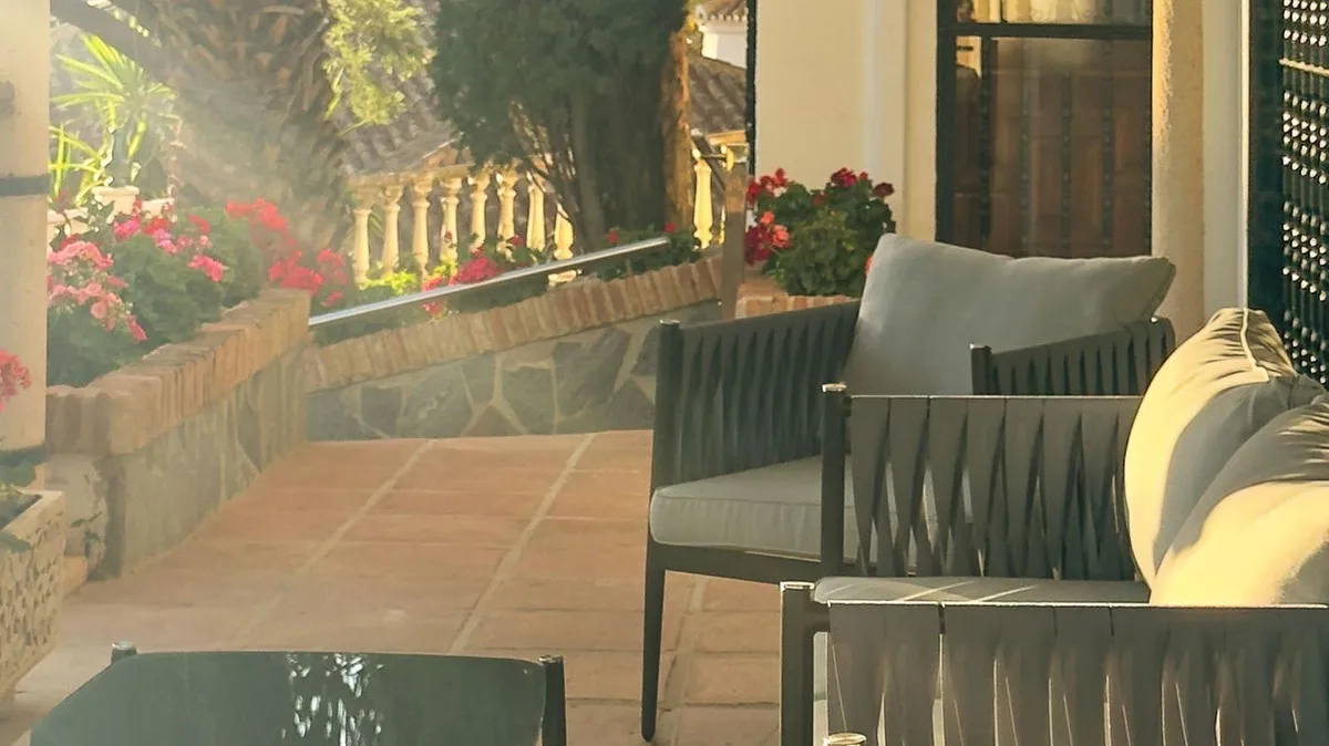 b4b49471-86cc-4084-afac-5dfb8e1162e6