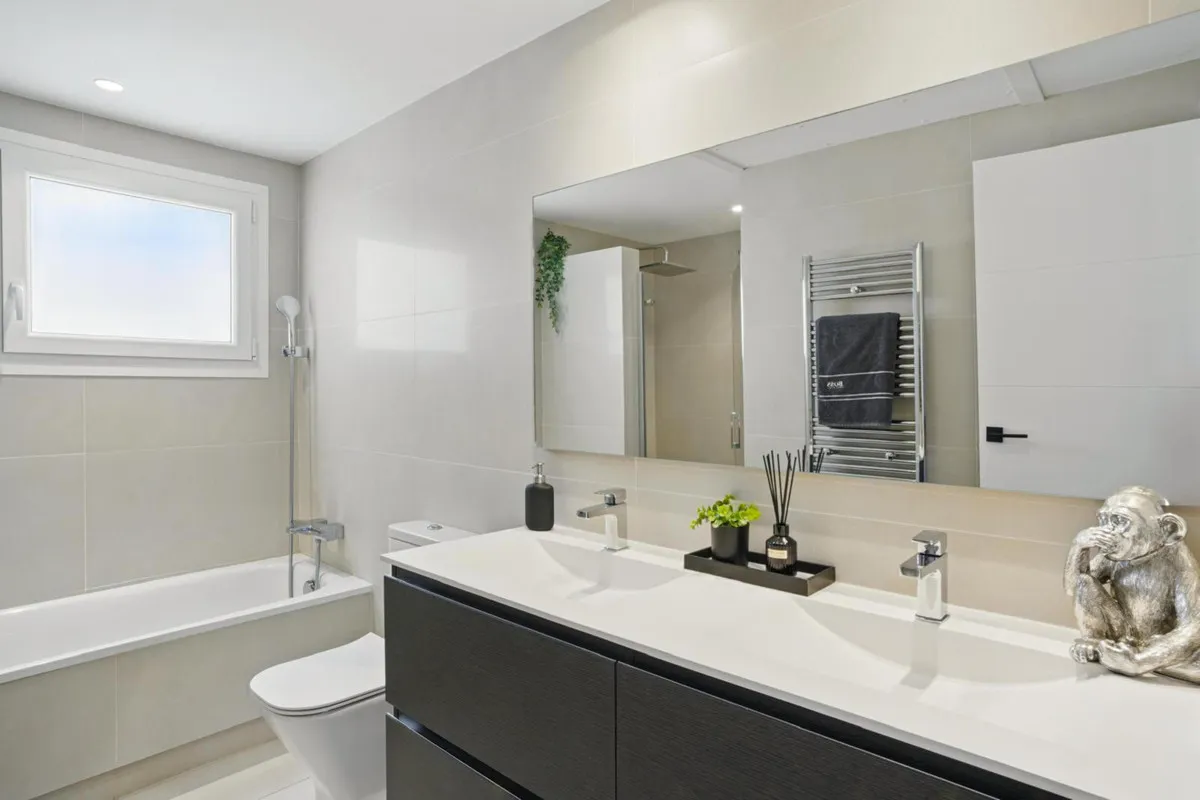 01f26817-4f2d-4cb1-8918-d77339e0d1dc