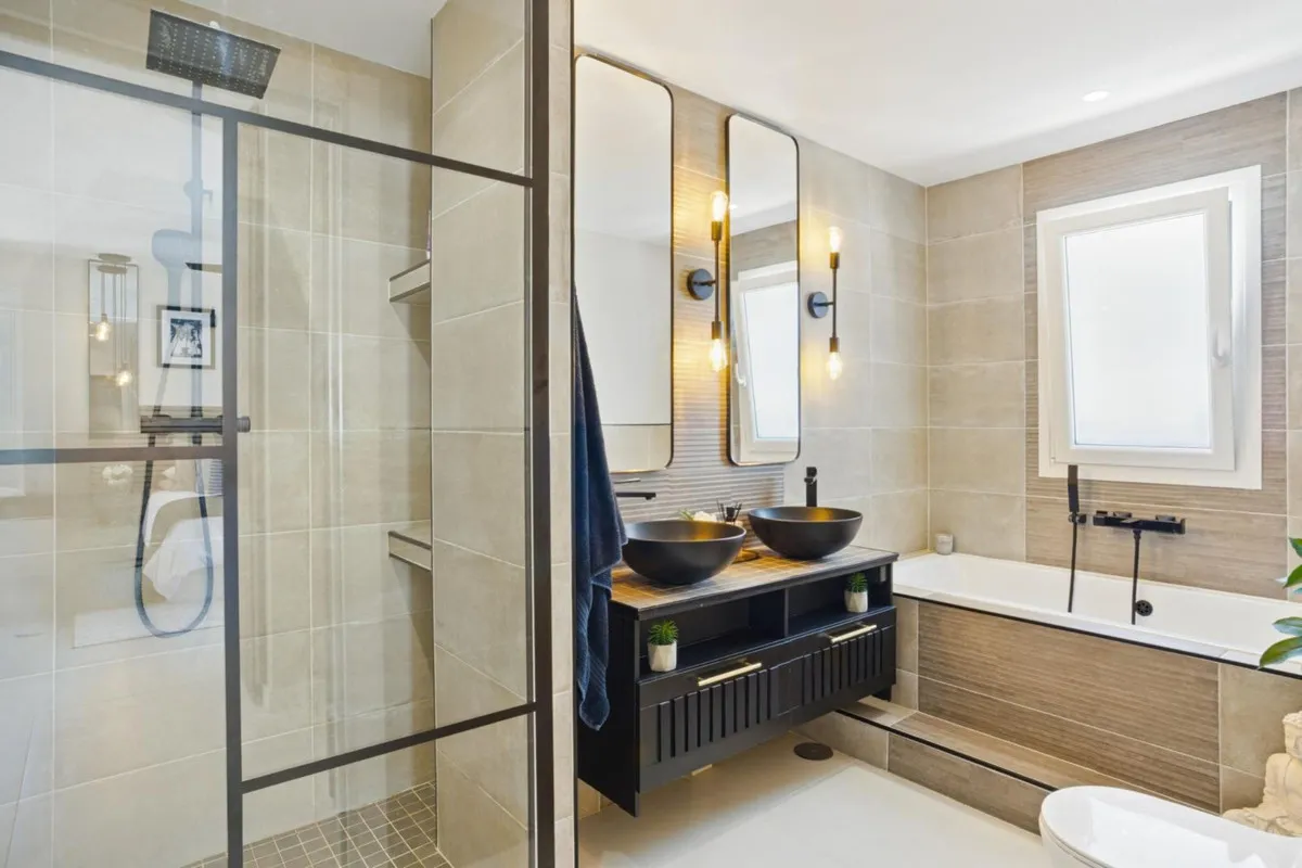 a0eb0aaf-2674-44c1-ada1-8bfbd1f84b8b