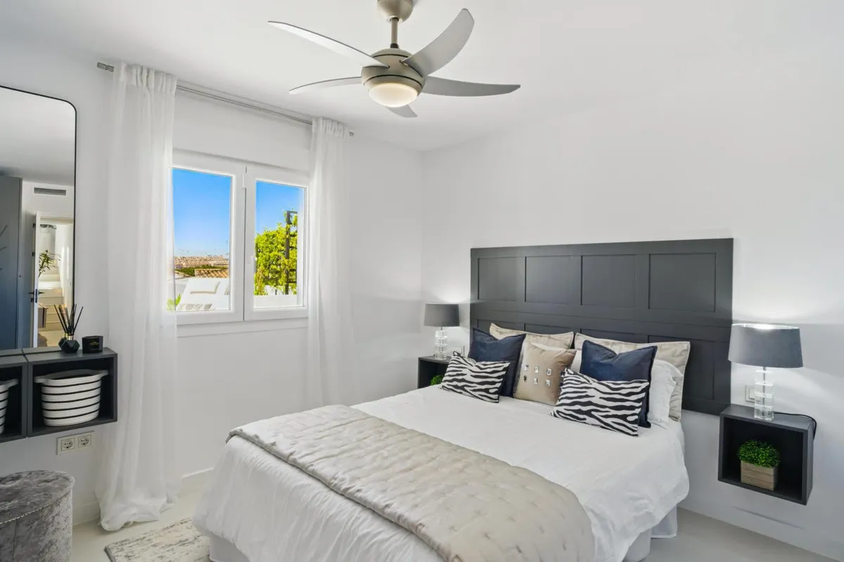 f4e904af-b6f4-4763-92e7-548bc55efd0d