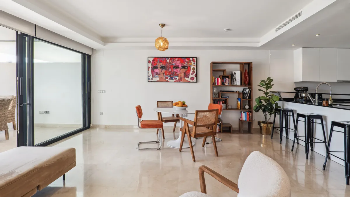 0e16ae81-51d5-49bd-a741-4d0f55c5d12d