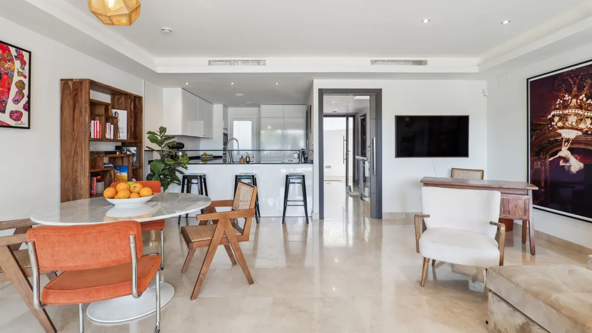 1fcbc6fd-f8fe-4d13-b065-560831480053