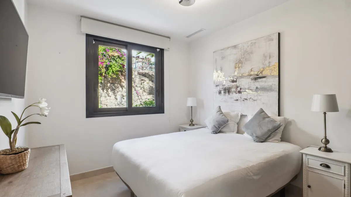 8220995e-f353-4ba8-aac2-fced44e004d3